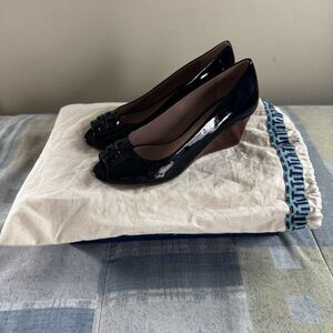 Tory Burch Patent Peep Toe Wedges Metal Miller Women's Heels Sz 6M